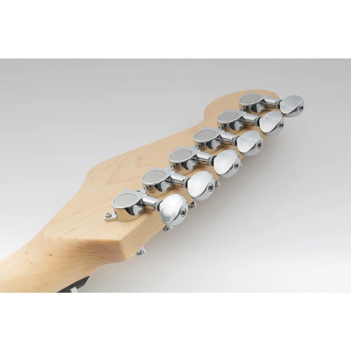 Musiclily Basic R15A 6 inline Sealed Tuners Set Chrome | Vintage Oval Button for Electric Guitar - view 7