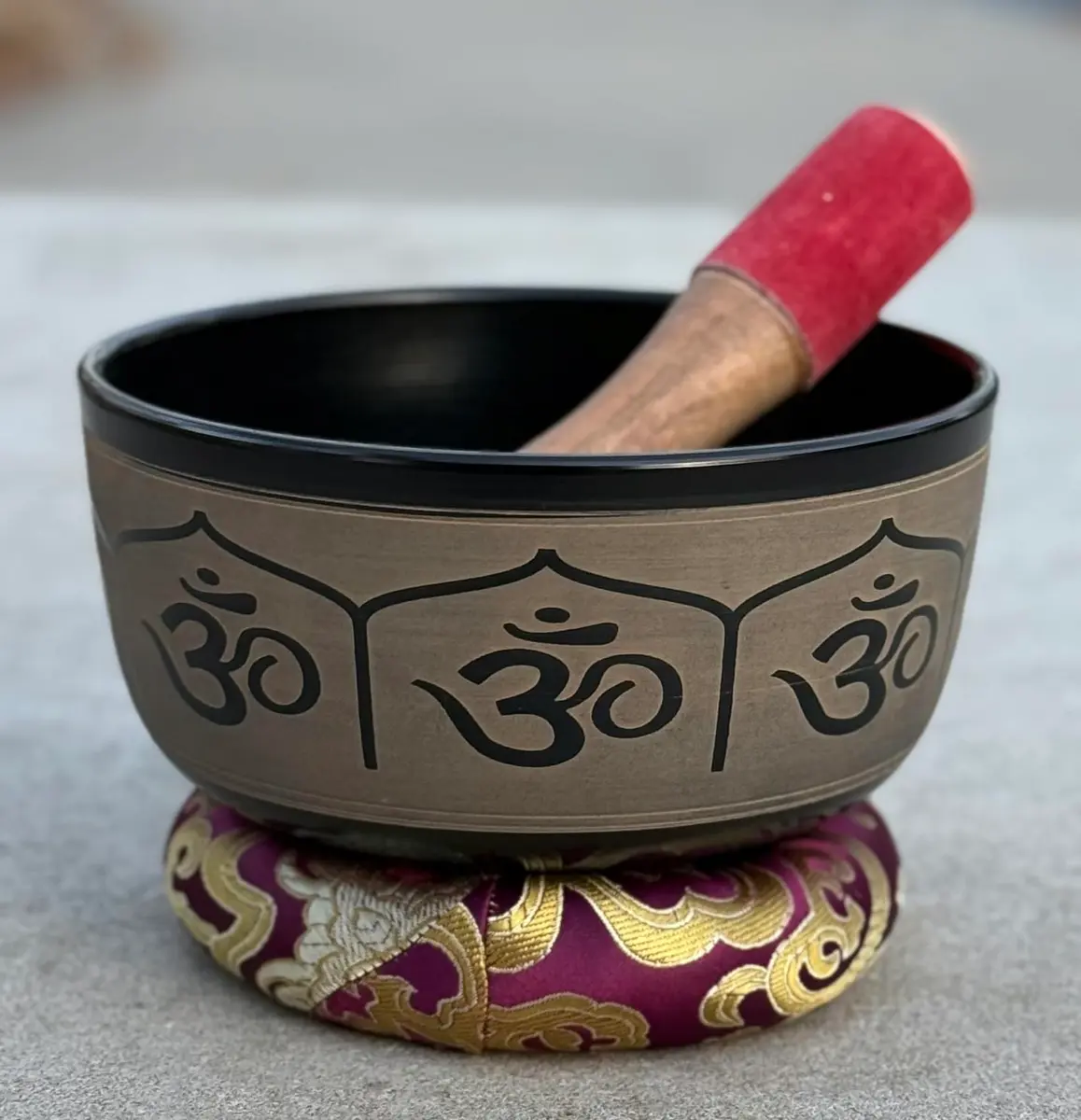 DharmaObjects Yoga Meditation 6 Inches OM Mantra Singing Bowl/Pad/Mallet Gift Set (Black) | Deep Relaxation & Chakra Balance - main product image