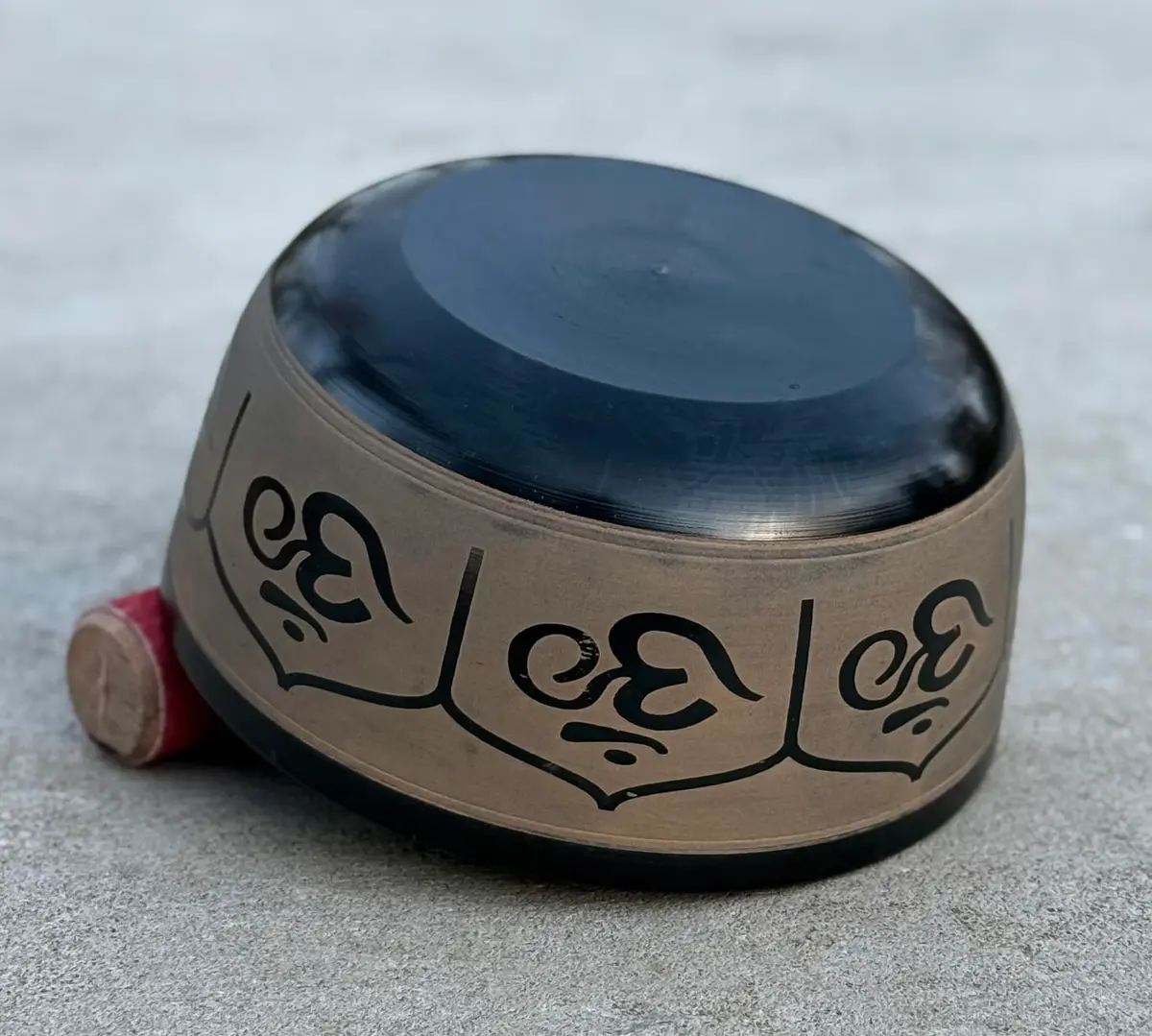 DharmaObjects Yoga Meditation 6 Inches OM Mantra Singing Bowl/Pad/Mallet Gift Set (Black) | Deep Relaxation & Chakra Balance - view 3