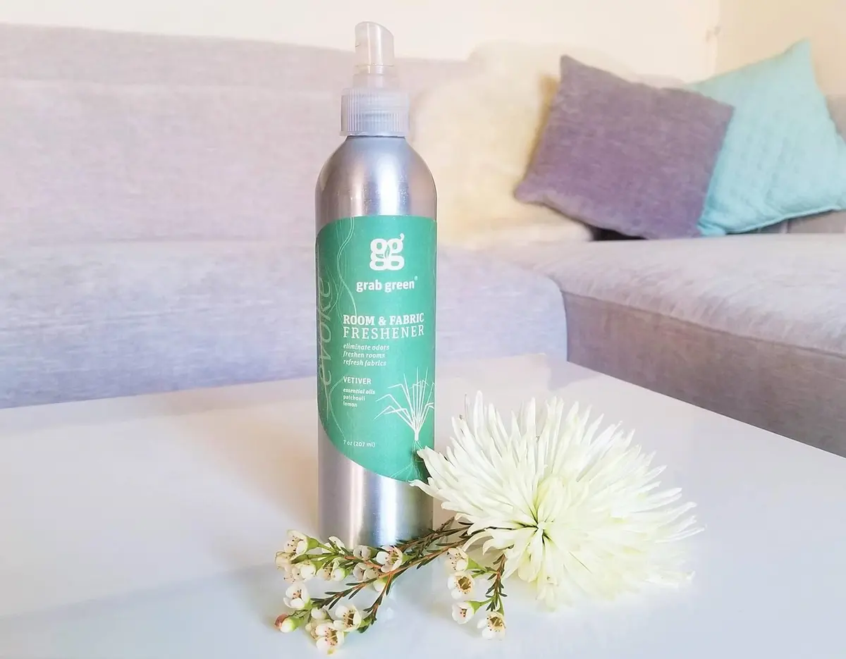 Grab Green Room and Fabric Freshener Spray, Vetiver, 21 Ounce | Natural Odor Neutralizer for Fabrics & Air - view 6