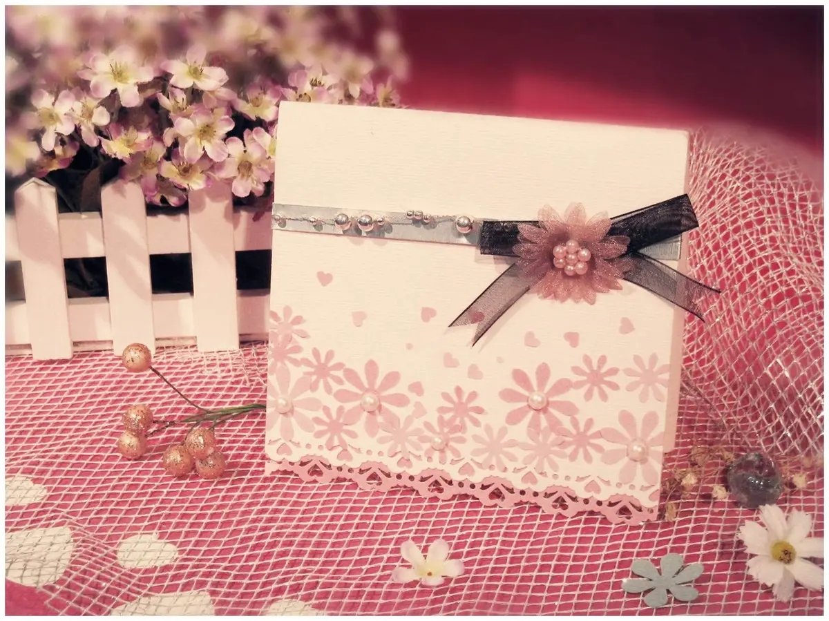 BiraBira Daisy Punch 1.5" Flower Punch for Paper Crafting Scrapbooking | Compact & Easy to Use - view 4
