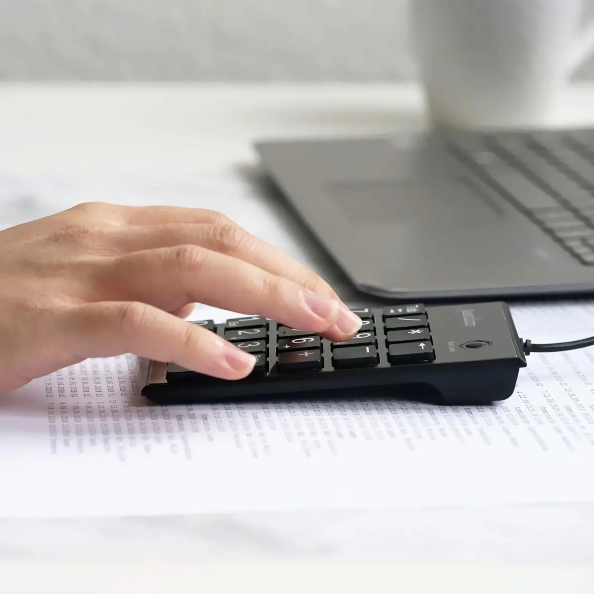 Perixx PPD-202 Wired Numeric Keypad 19 Keys | Big Print Font, Silent, USB, Black - view 8