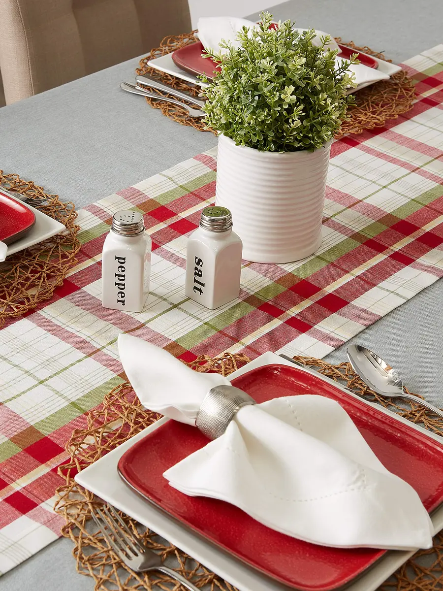 DII Woven Paper Round Placemats Set of 6, 15 inch (38 cm) Diameter | Elegant Holiday Table Decor - view 9