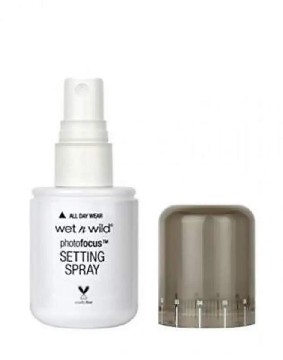 wet n wild Photo Focus Setting Mist 45ml (1.5 Fl Oz) | Cruelty-Free & Vegan Makeup Setting Spray - view 3