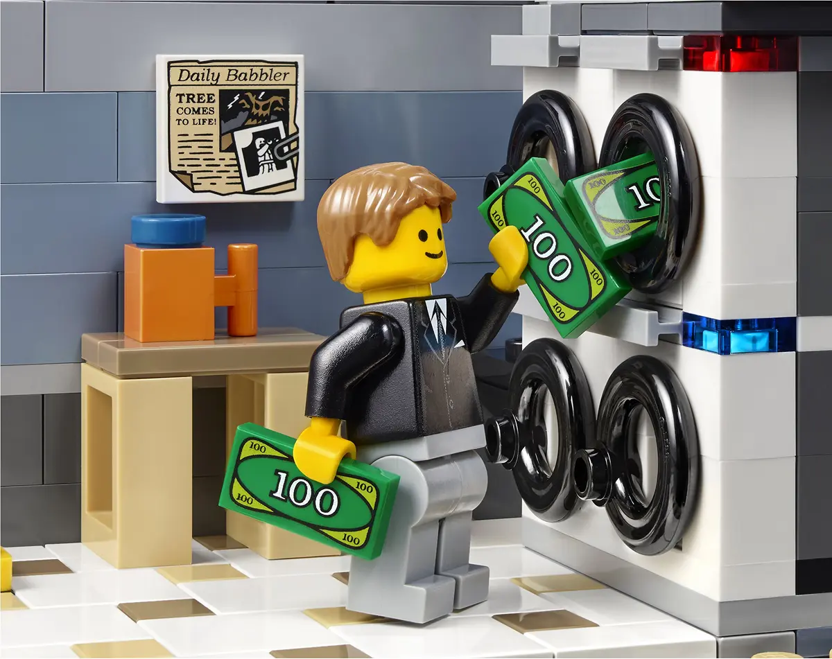 LEGO Creator Expert Brick Bank 10251 Construction Set | Detailed Building Toy for Ages 16+ - view 8