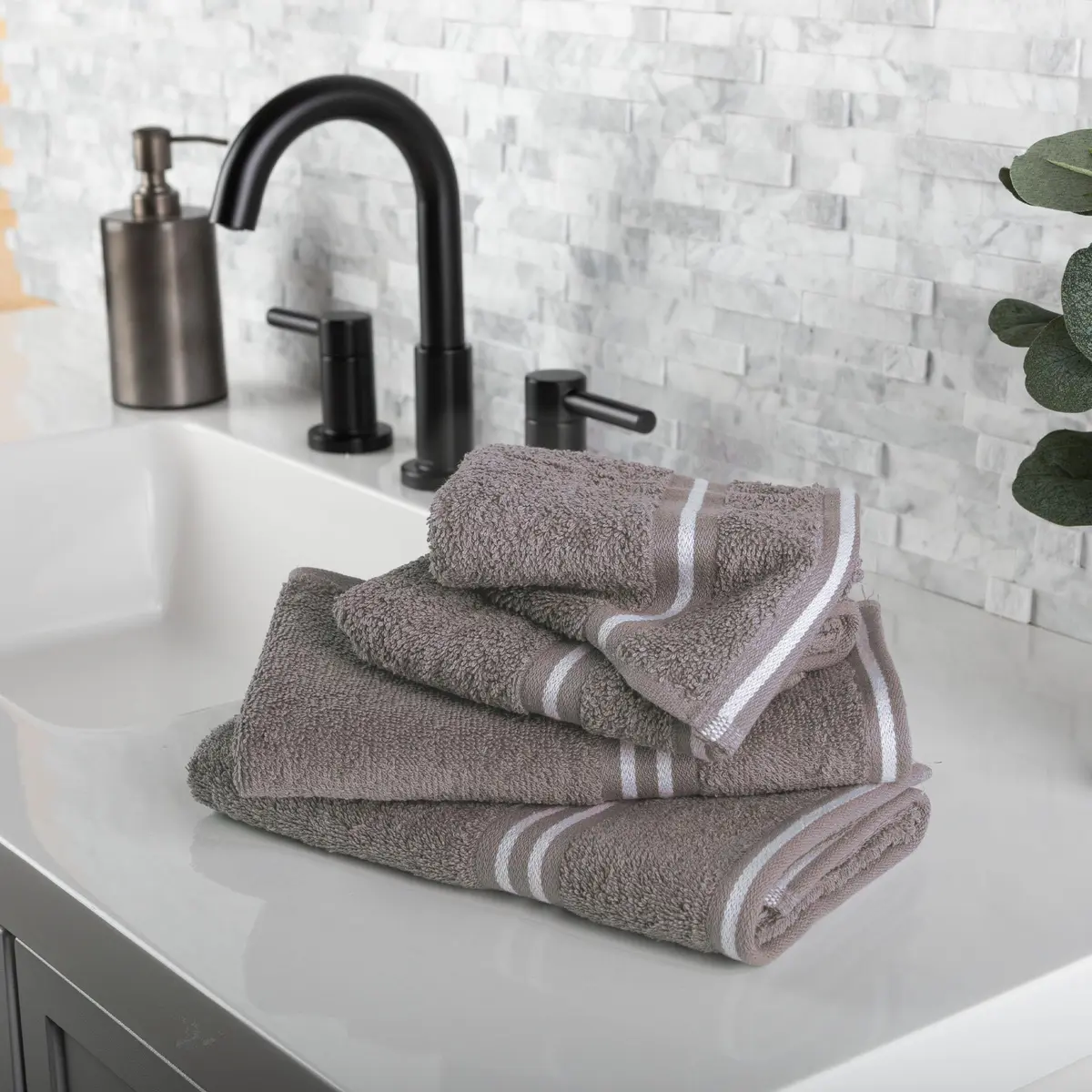 Lavish Home Rio 8 Piece 100% Cotton Towel Set - White & Silver | Soft & Absorbent 575 GSM - view 2