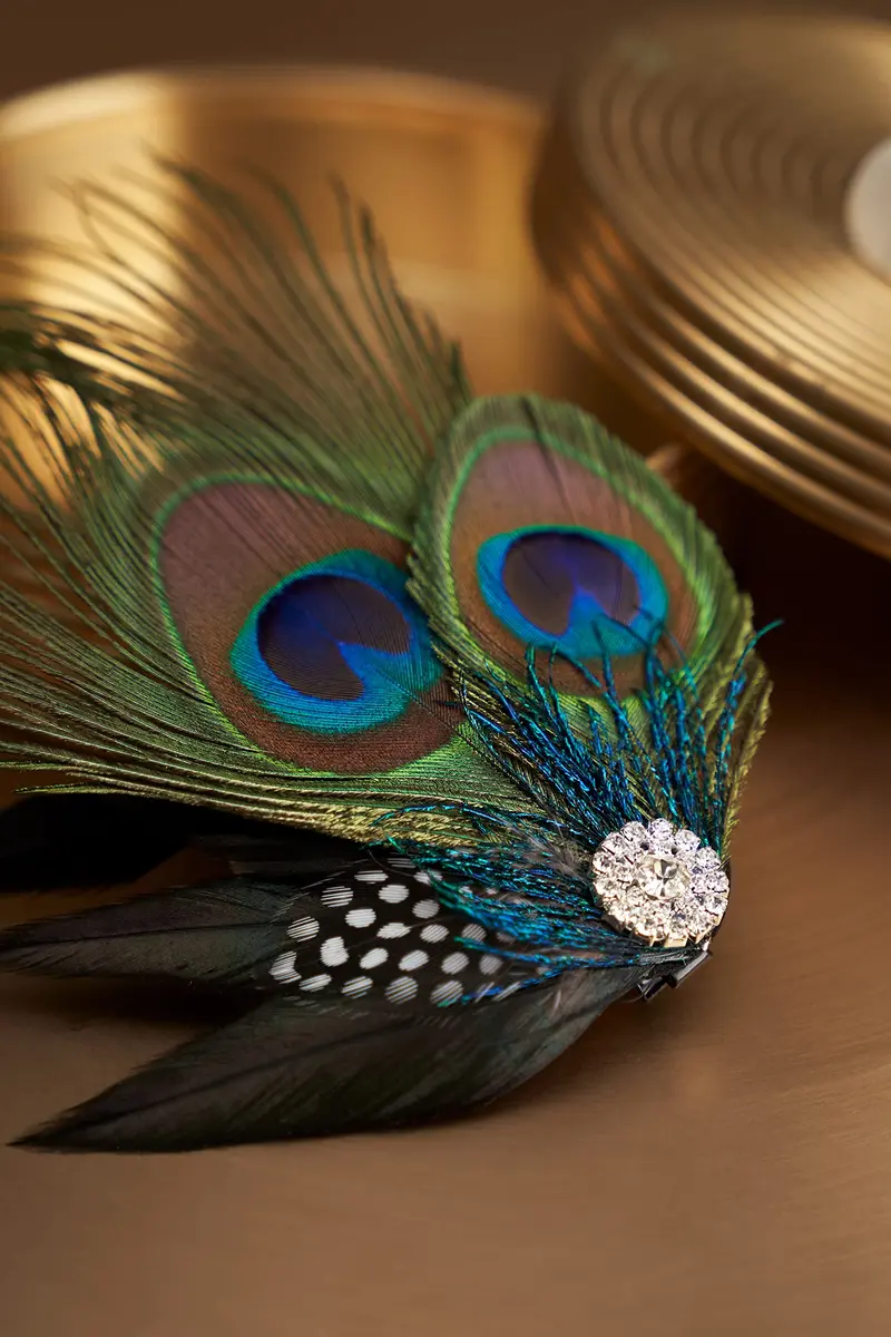 BABEYOND Peacock Feather Hair Clip with Rhinestones | 1920s Peacock Flapper Fascinator, One Size - view 3
