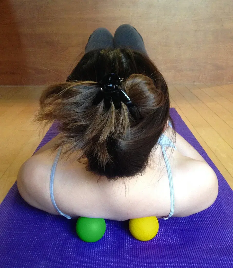 Kieba Massage Lacrosse Balls for Myofascial Release, Trigger Point Therapy, Muscle Knots, and Yoga Therapy. Set of 2 Firm Balls (Green and Yellow) | Effective Muscle Knot Relief - view 3