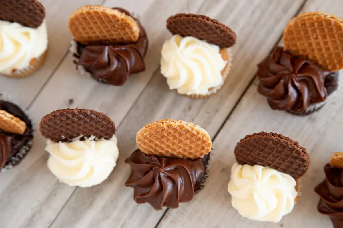Daelmans Honey Stroopwafels 8.11 Oz (Pack of 3) | Dutch Waffle Cookies with Honey & Cinnamon - view 9