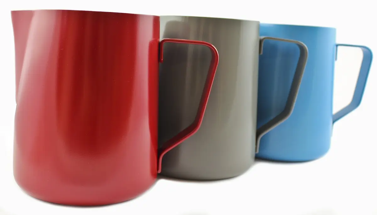 Zoie + Chloe 20 oz Non-Stick Stainless Steel Milk Steaming & Frothing Pitcher | Perfect for Coffee & Latte (70-120 chars) - view 2