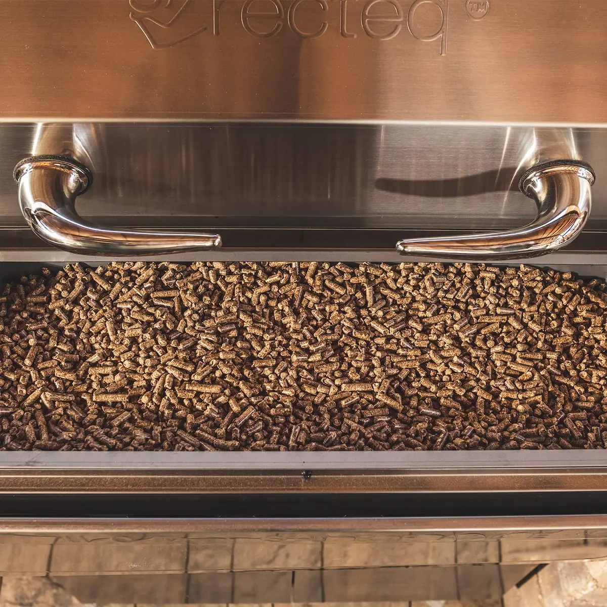 recteq Ultimate Blend Hardwood Pellets 40 lb | Natural Smoke Flavor for Grilling & Smoking - view 4