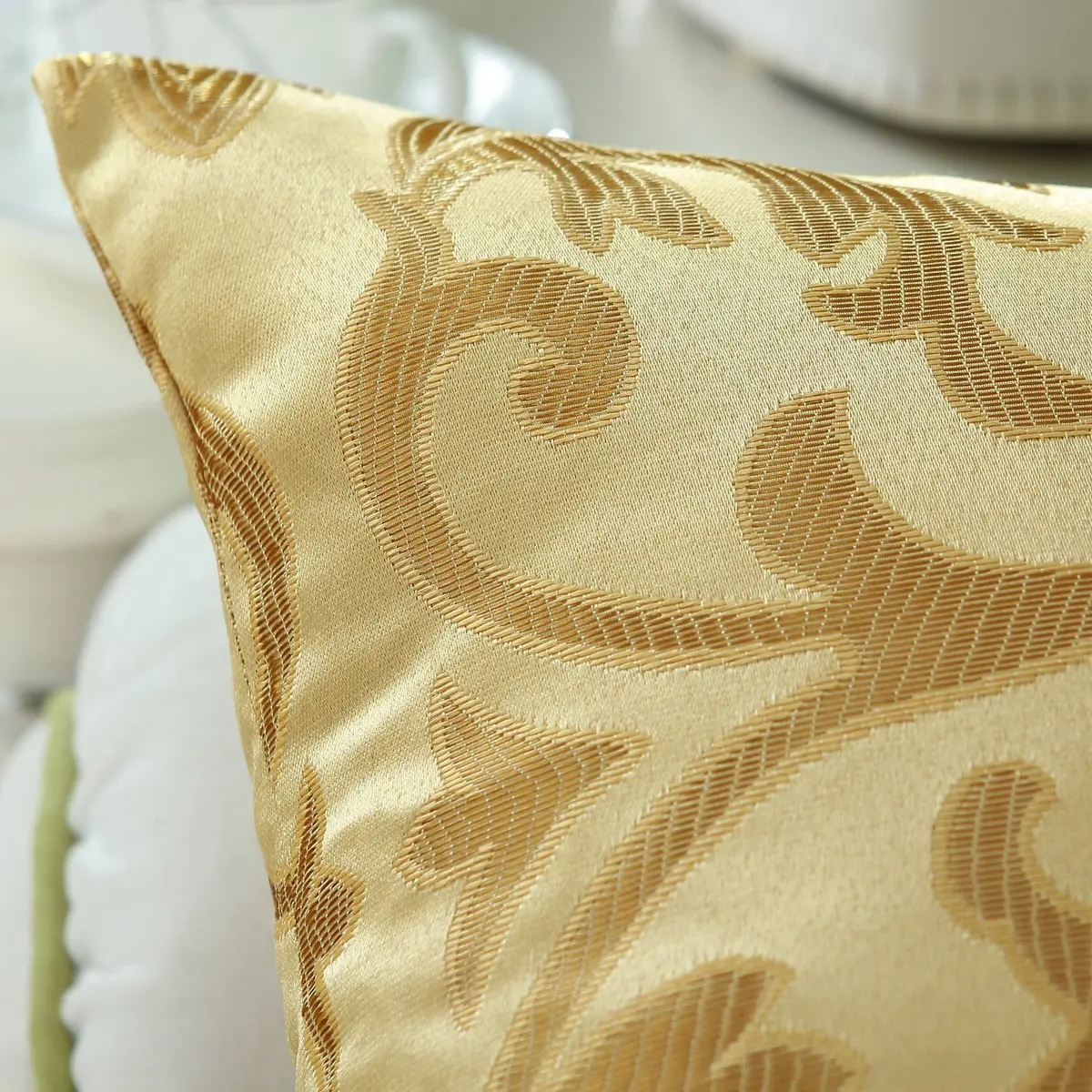 CaliTime Decorative Couch Throw Pillow Covers 18 x 18 Inches | Vintage Floral Solid Color with Hidden Zipper (70-120 chars) - view 4