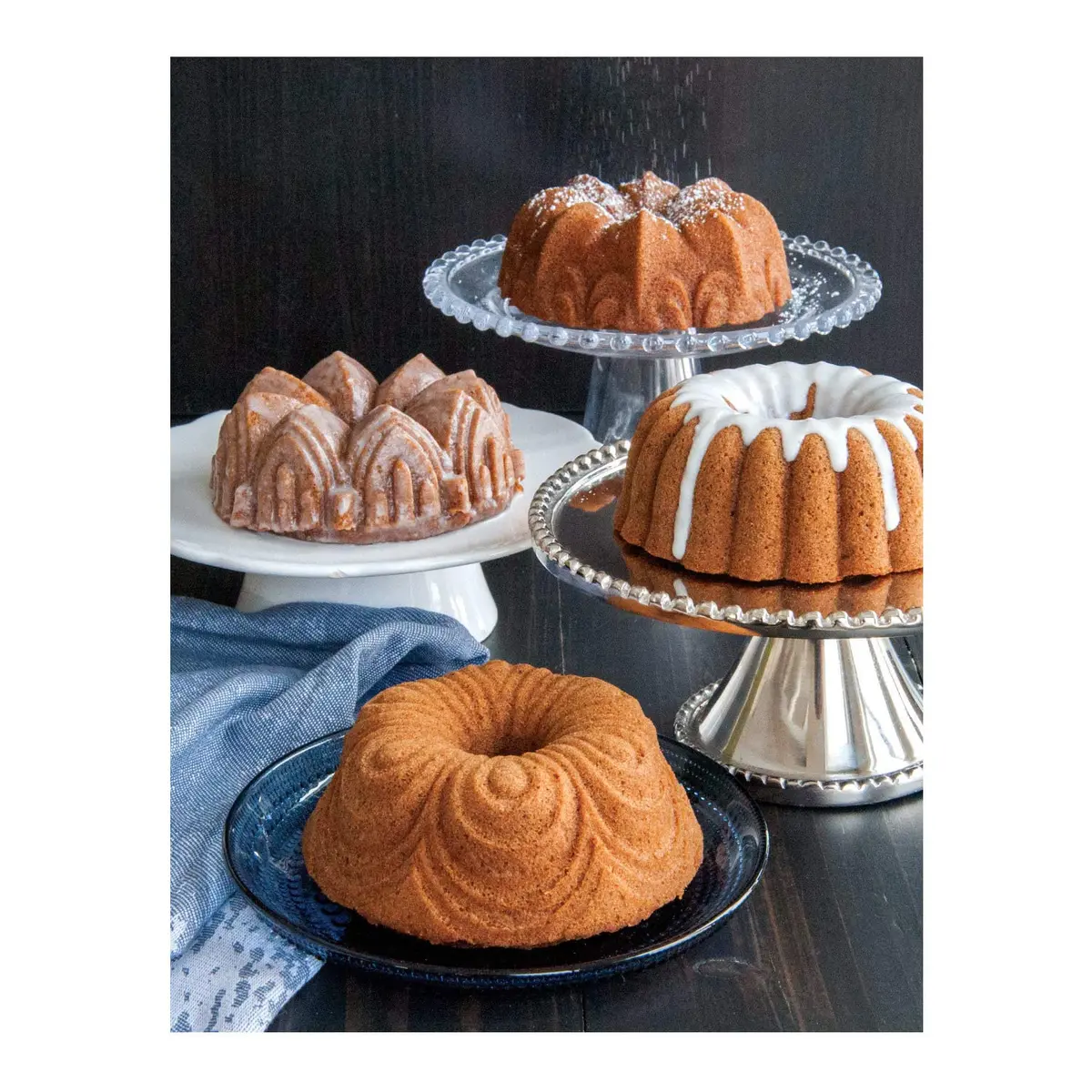 Nordic Ware 91377 Heritage Bundt® Pan, 9 Cup, Gold | Intricate Cast Aluminum Design - view 5