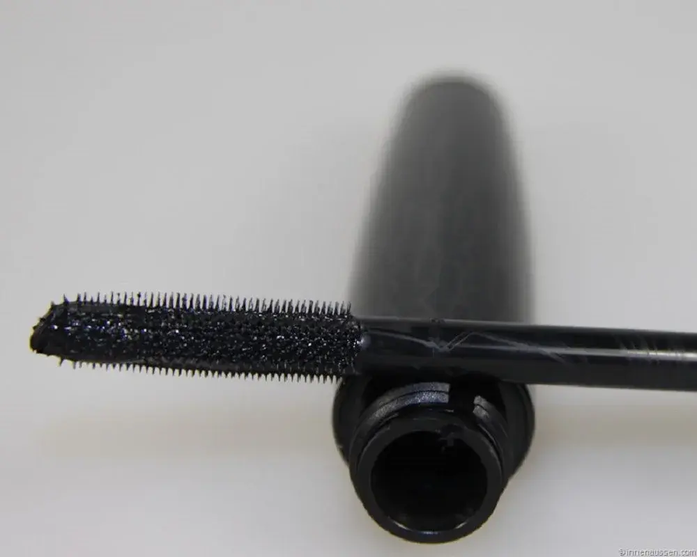 MAC Extreme Dimension 3D Black Lash Mascara | Volumizing, Lengthening, Curling, Conditioning - view 2