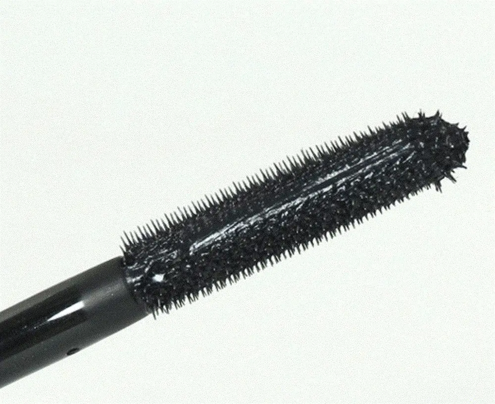 MAC Extreme Dimension 3D Black Lash Mascara | Volumizing, Lengthening, Curling, Conditioning - view 3