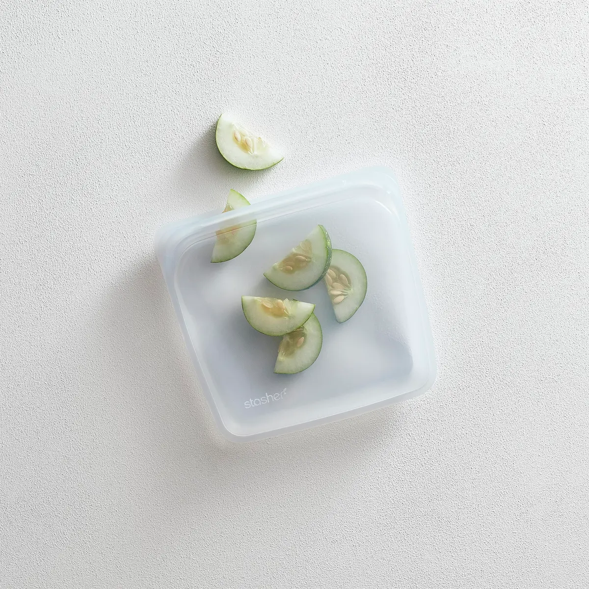 Stasher Premium Reusable Silicone Food Storage Sandwich Bag, Clear, 28 oz (794 ml) | Airtight, Leak-Free Pinch-Loc Seal - view 4