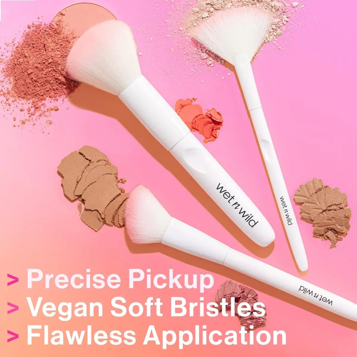 wet n wild Cruelty-Free Blush Brush | Precise Application, Vegan Polymax Fibers, Ergonomic Handle - view 2