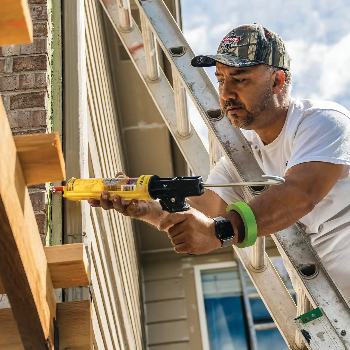 Sashco Lexel Weatherproofing Caulk 5.0oz Clear | Elastic, Waterproof & Paintable Sealant (70-120c) - view 4