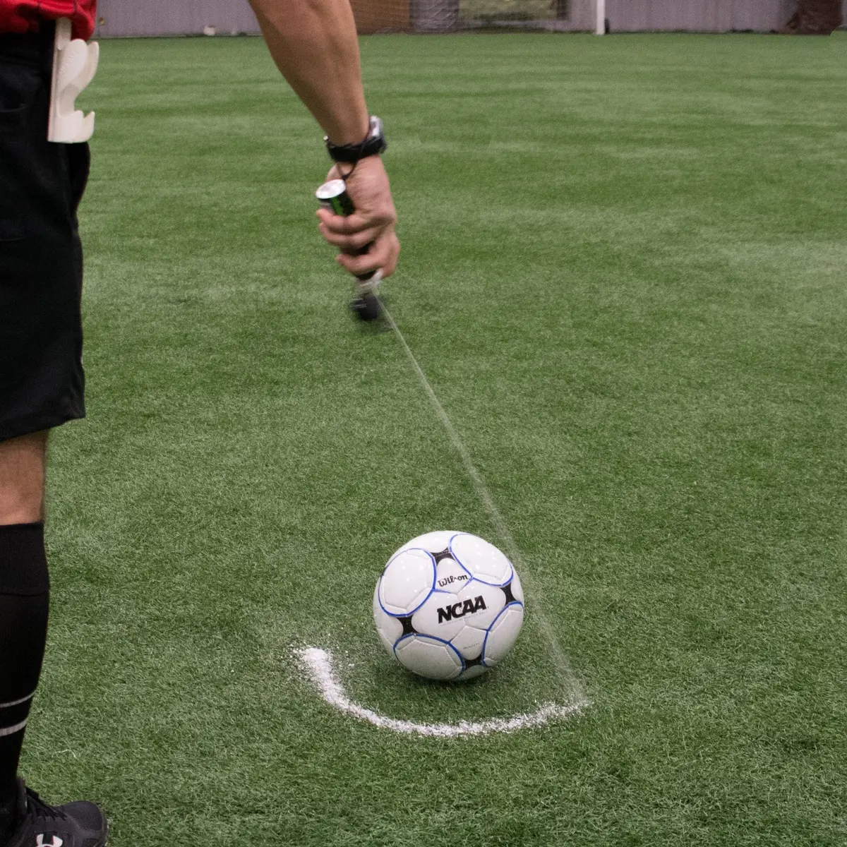 RefEDGE PRO Vanishing Referee Spray 95ml (3.2 Fl Oz) | Stand-and-Spray for Clear Field Marks - view 2