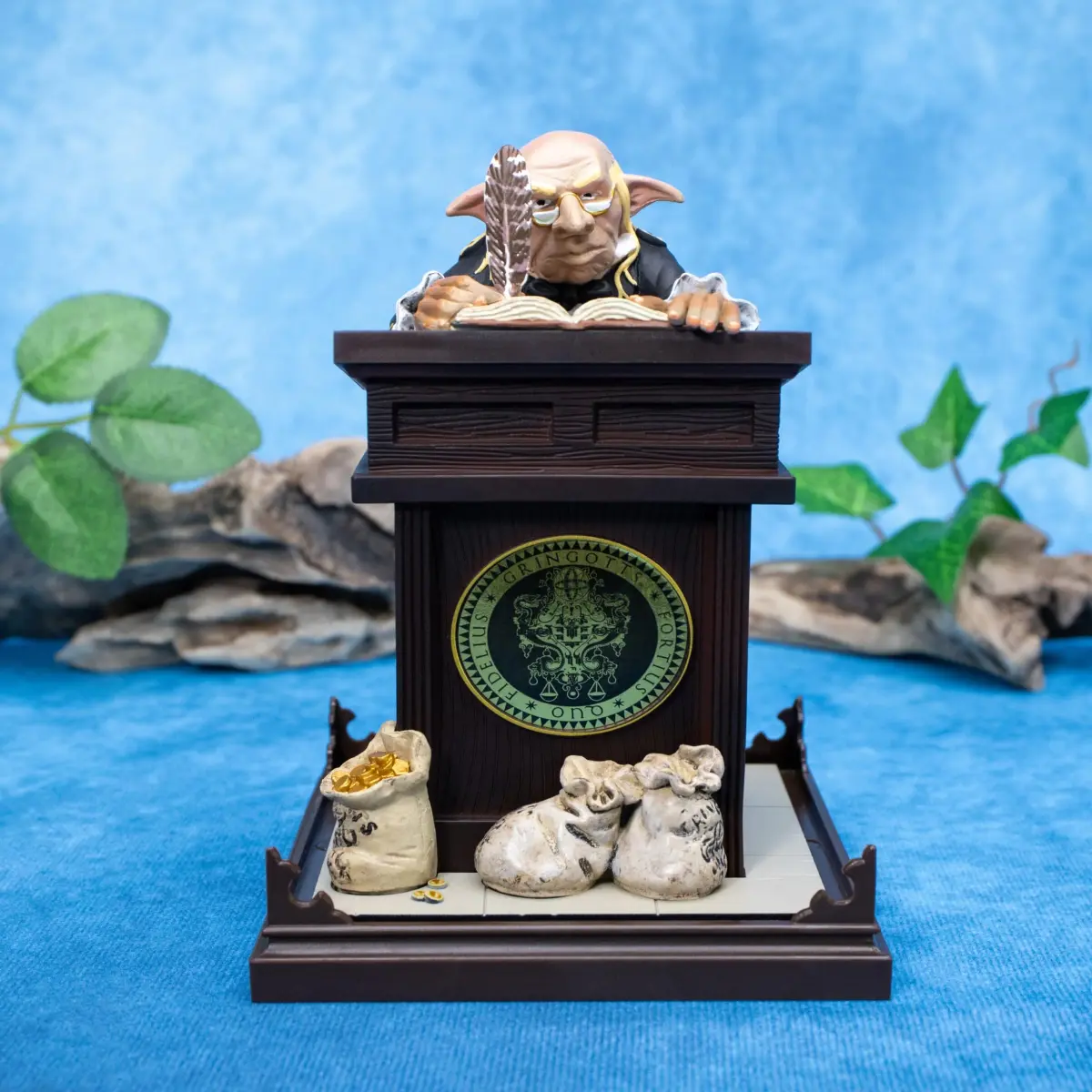 The Noble Collection Harry Potter Magical Creatures No.10 Gringotts Goblin 17.78cm (7in) Display Case | Officially Authorized Warner Brothers Collectible - view 3