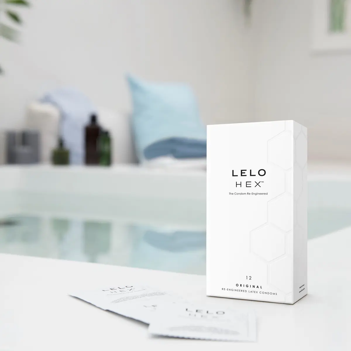 LELO HEX Original Ultra Thin Condoms 54mm (12 Count) | Increased Strength, Natural Latex - view 8