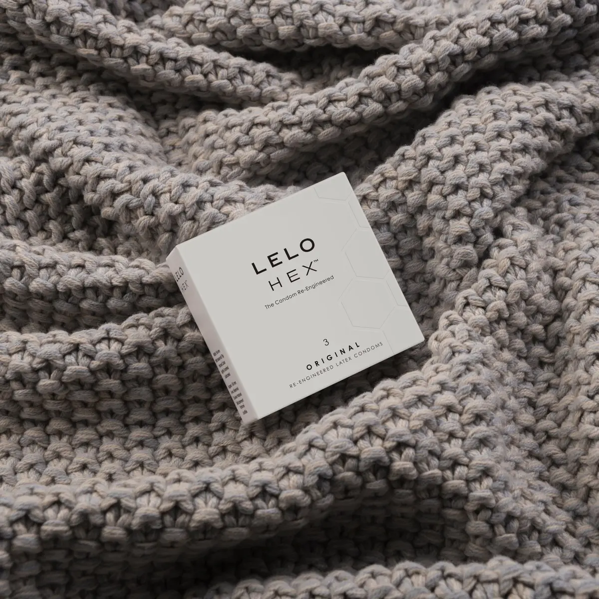 LELO HEX Original Ultra Thin Condoms 54mm (3 Pack) | Increased Strength for Better Sensation - view 6