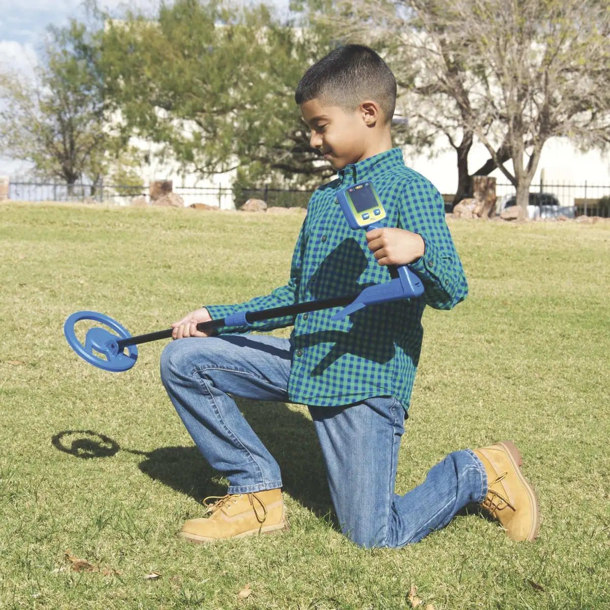 Bounty Hunter Junior T.I.D. Metal Detector for Kids | 6-inch Coil, Blue - view 5
