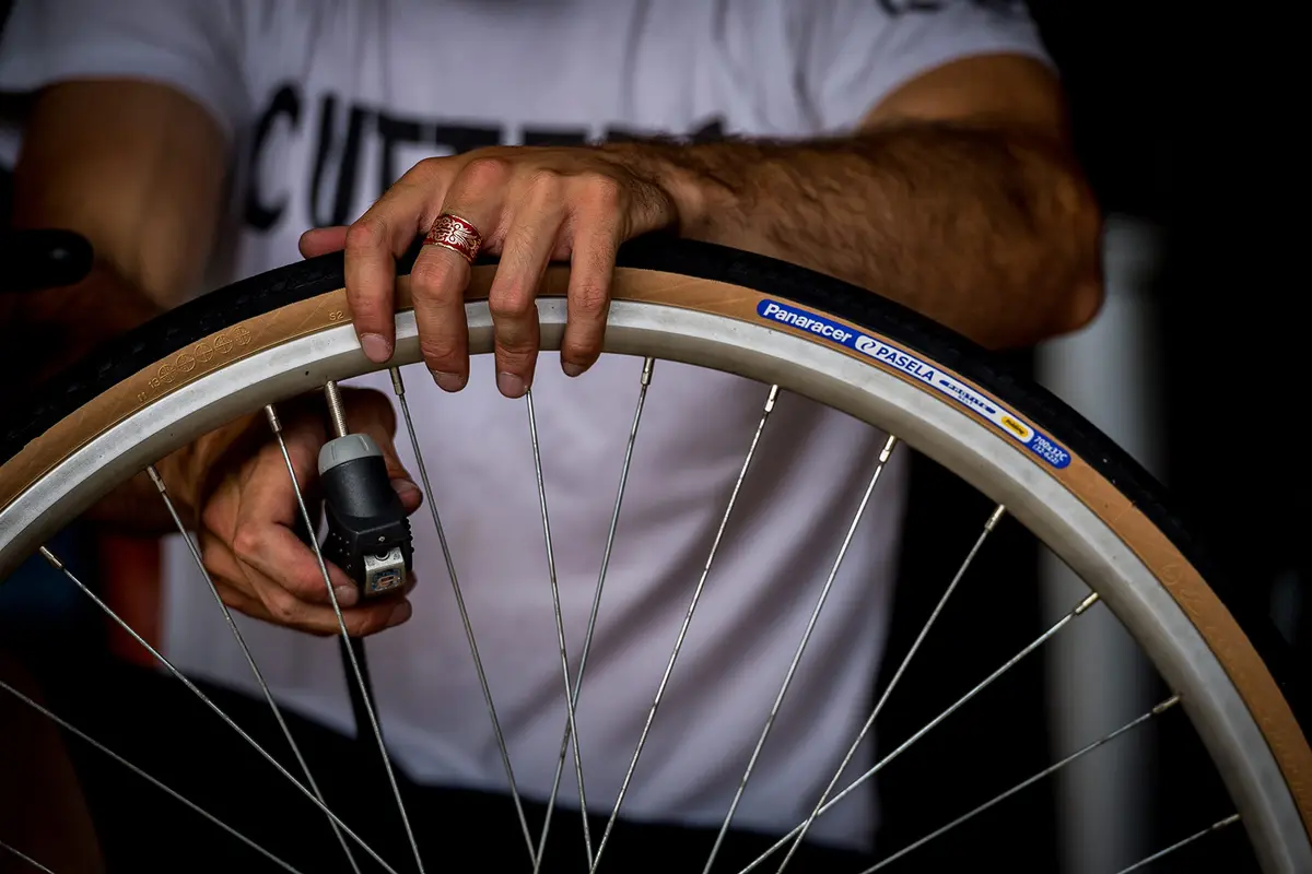 Panaracer Pasela ProTite 27 x 1 Wire Bead Tire | Urban Commuter with Puncture Protection - view 3