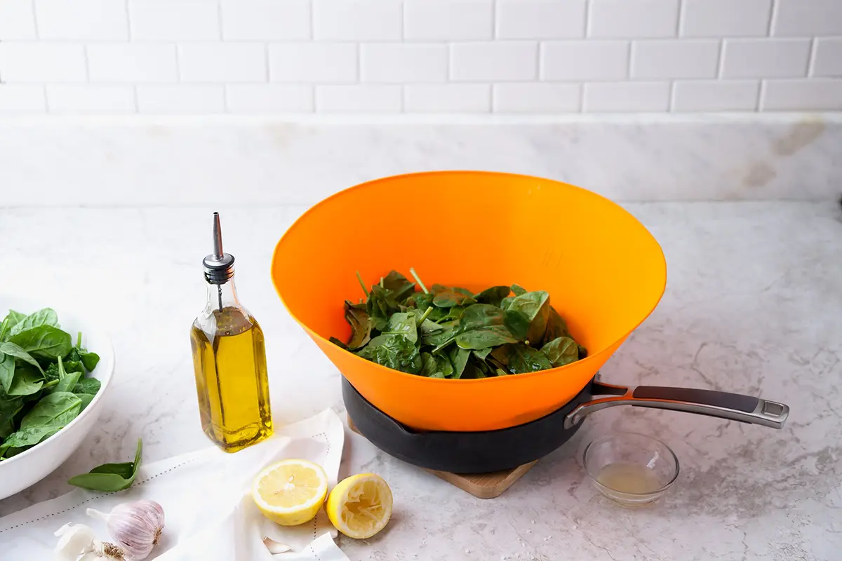 Frywall Splatter Guard for 10" Pans | Stops Grease & Steam, Dishwasher Safe, Compact Storage - view 3