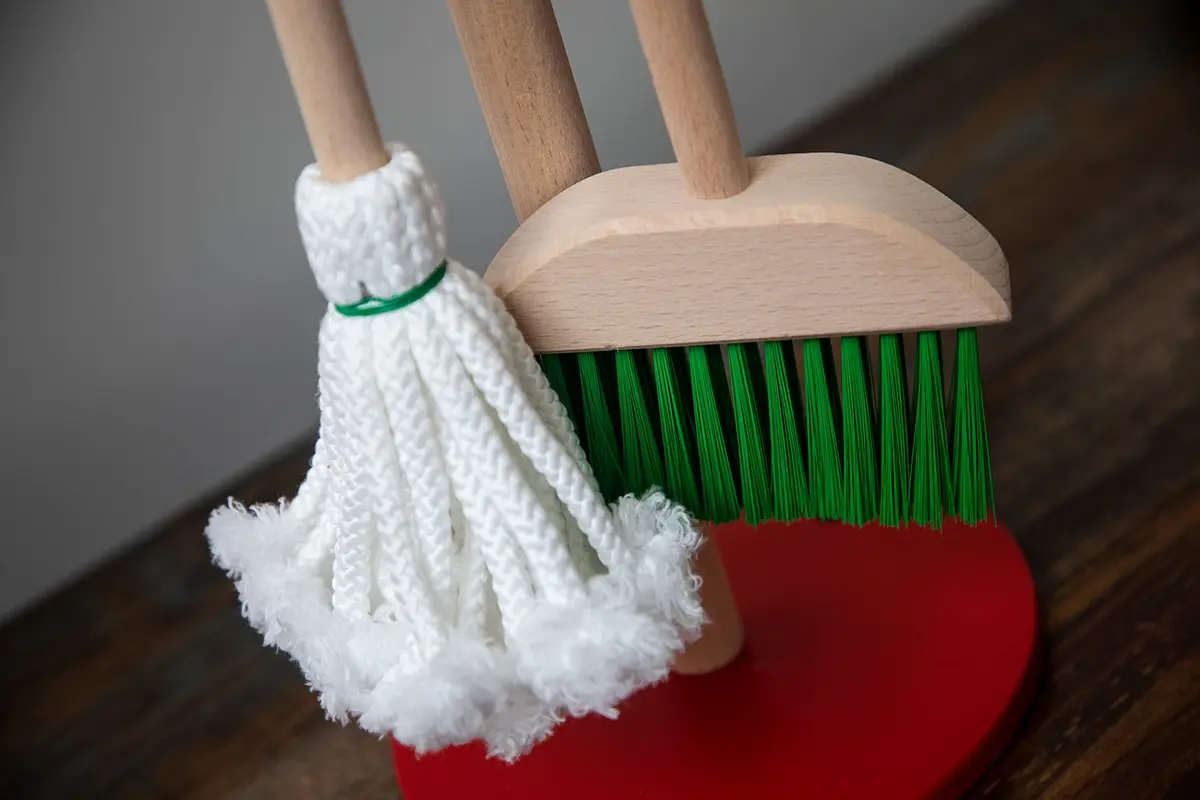 G & F Products Kids Wooden Cleaning Set 6 Pieces | Pretend-Play Housekeeping Toy for Toddlers & Kids, Multicolor - view 7