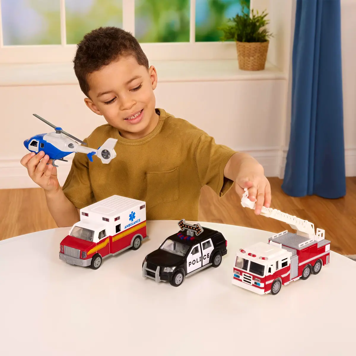 Driven by Battat Micro Fire Truck Toy with Lights & Sounds, Movable Parts, 21cm (8.27in) | ASTM-Tested for Kids 3+ - view 2