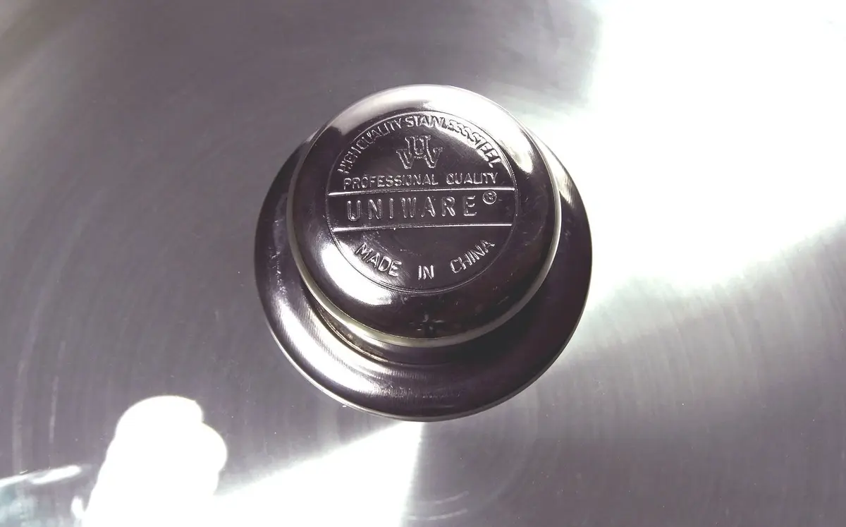 UNIWARE Aluminum Heavy Gauge Caldero With Glass Lid 7.5 Quarts | Superior Heat Distribution & Oven Safe - view 5