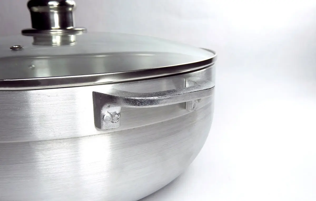 UNIWARE Aluminum Heavy Gauge Caldero With Glass Lid 7.5 Quarts | Superior Heat Distribution & Oven Safe - view 4