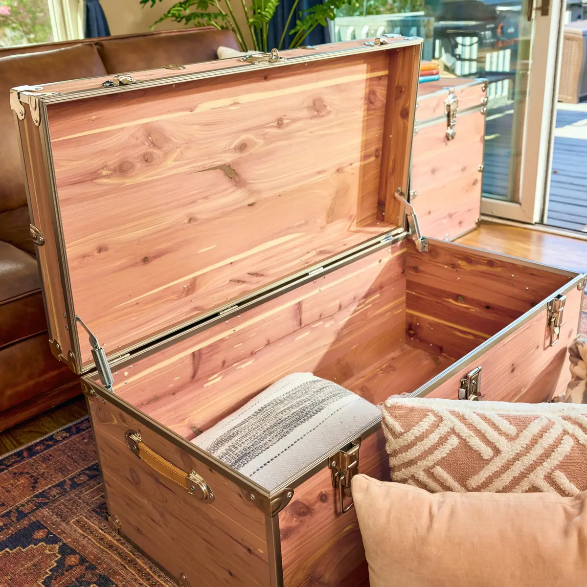 Rhino Trunk & Case Knotty Cedar Large Chest | Lockable, Heirloom-Quality Storage Trunk (32"L x 18"W x 14"H) - view 6