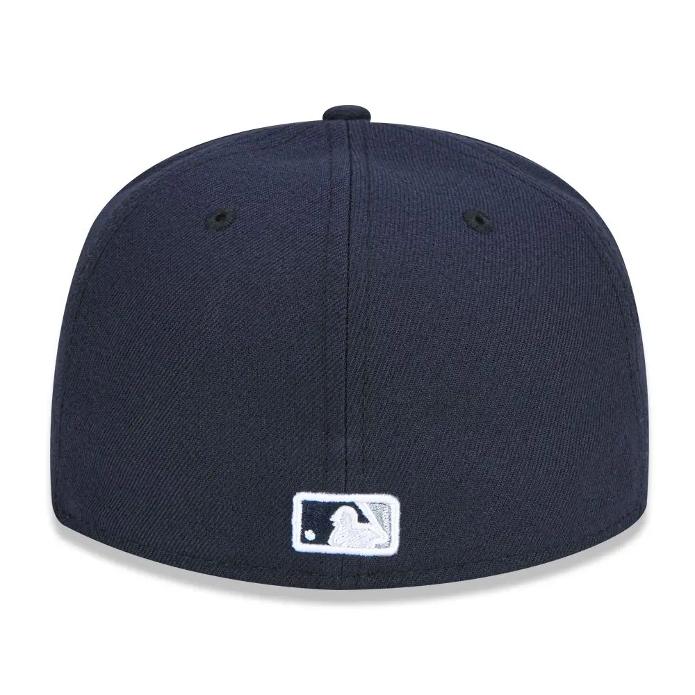 New Era New York Yankees MLB Authentic Collection 59FIFTY Fitted Cap Size 7 3/4 Navy | Official On-Field Baseball Cap - view 5