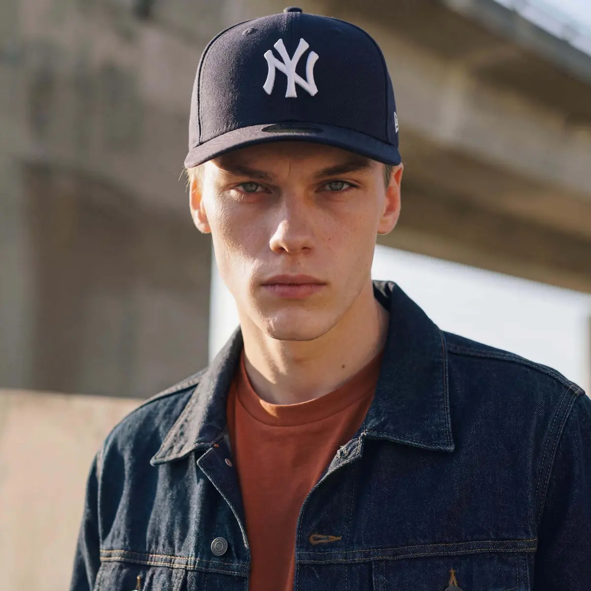 New Era New York Yankees MLB Authentic Collection 59FIFTY Fitted Cap Size 7 3/4 Navy | Official On-Field Baseball Cap - view 2