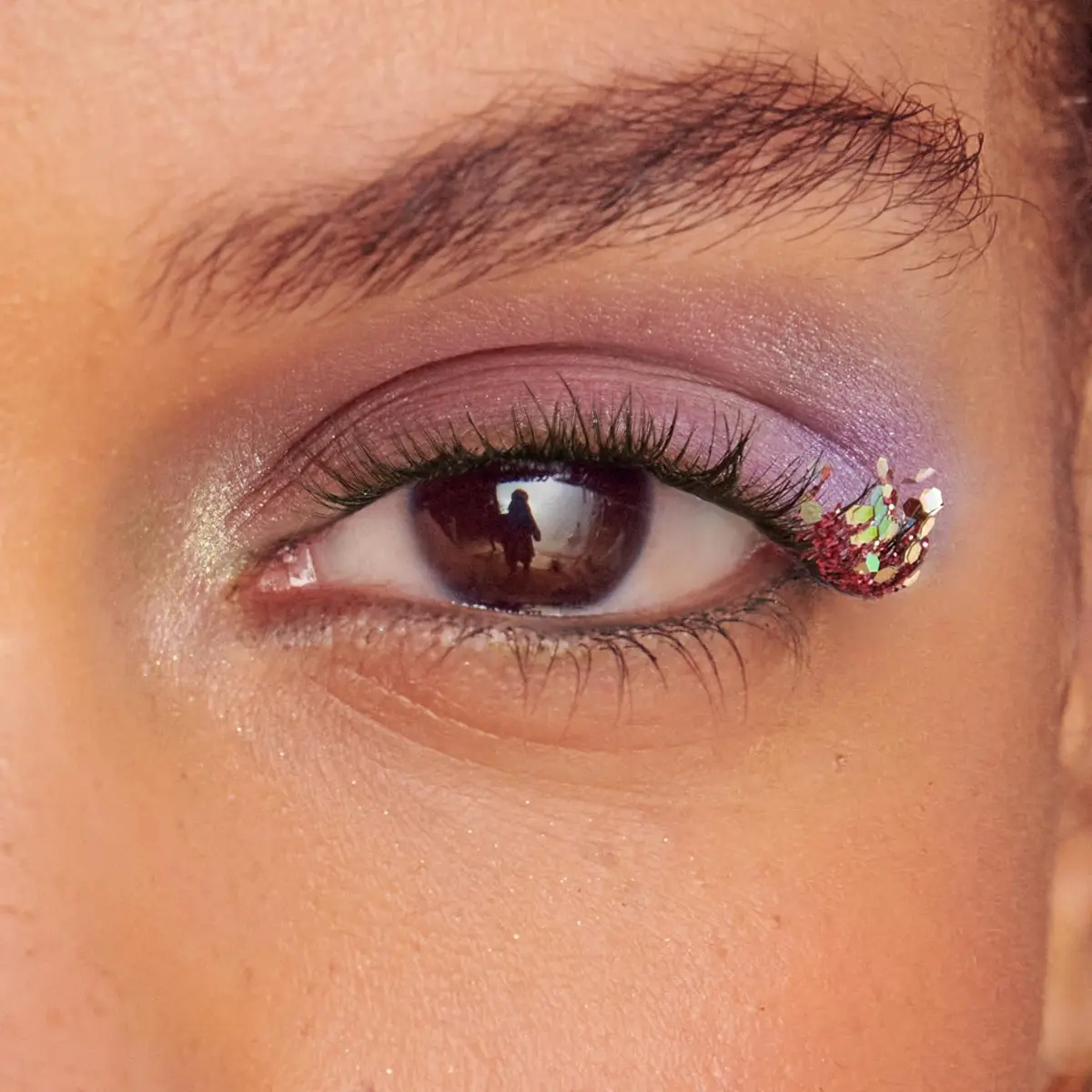 FALSCARA WICKED: FOR GOOD False Eyelashes 8-10mm | Natural Volume with Purple Glitter - view 6