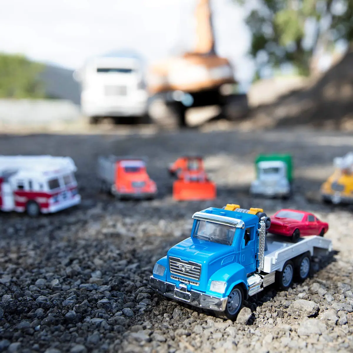 Driven by Battat Micro Tow Truck with Lights & Sounds, Movable Parts, 7-Inch Toy Vehicle | ASTM-Tested for Kids 3+ - view 5