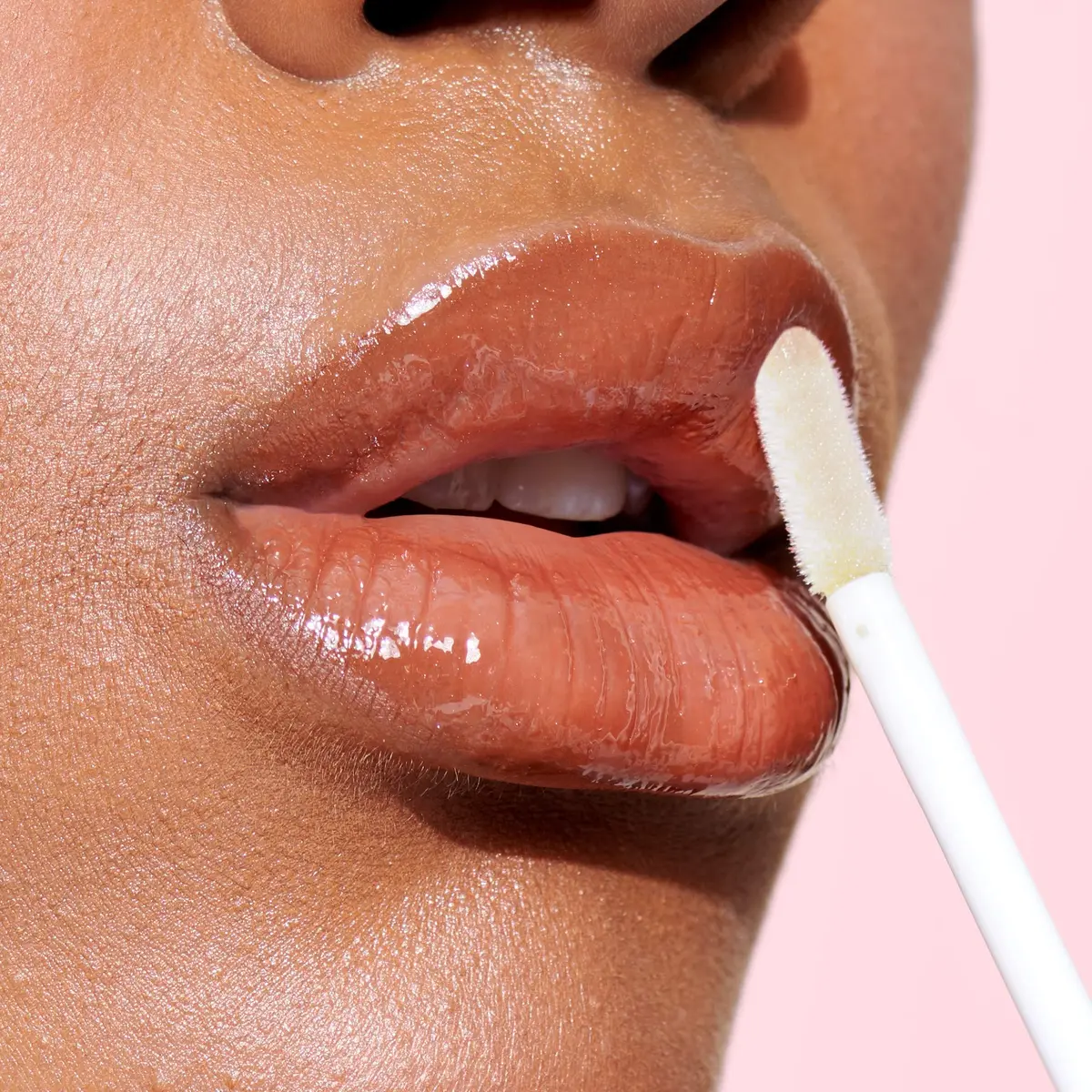 e.l.f. Lip Lacquer, Clear | High-Shine, Nourishing Lip Gloss for Soft, Hydrated Lips - view 7