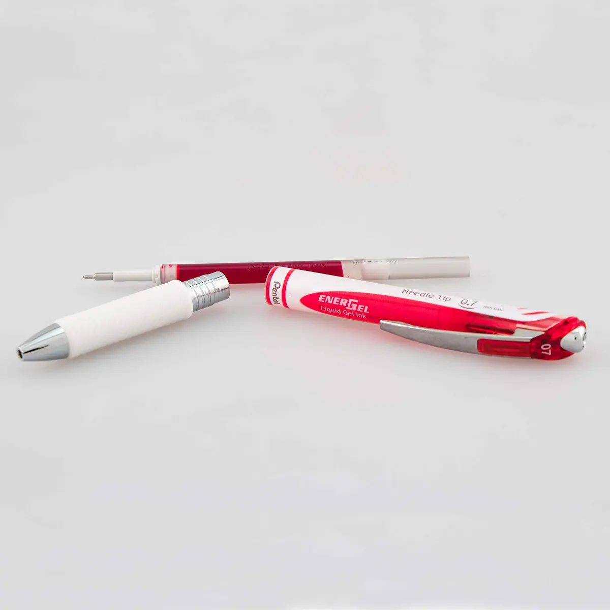 Pentel EnerGel Pearl Liquid Gel Pen 0.7mm Medium Line, Red Ink | Refillable, Smooth Writing (70-120 chars) - view 5