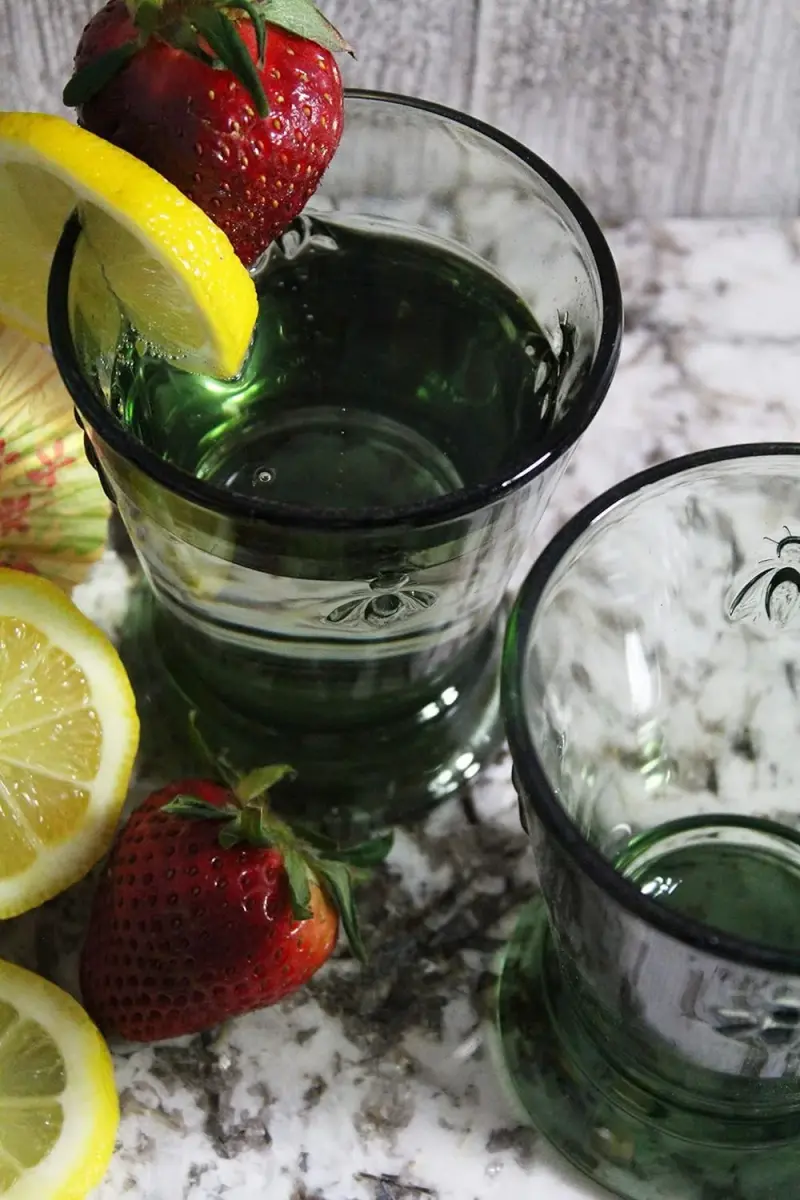 La Rochère Bee Green Tumbler Set of 6 | 255ml (9 oz) French Glassware - view 5