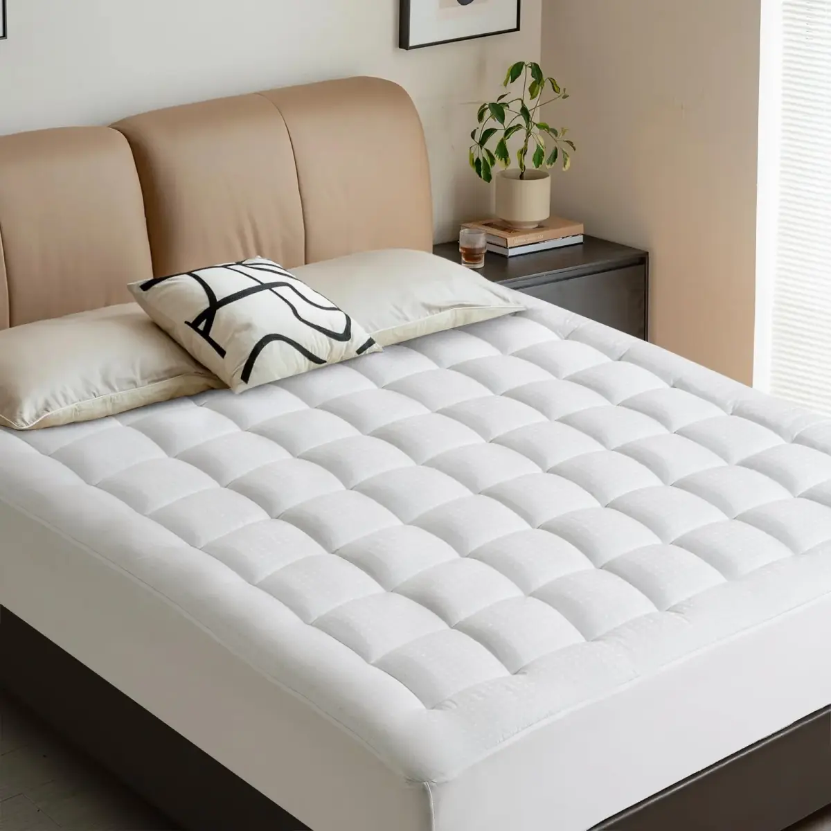 LEISURE TOWN Cotton Queen Mattress Pad Fitted Quilted Mattress Cover 60" x 80" (152cm x 203cm) | Breathable Comfort for All Seasons - view 6