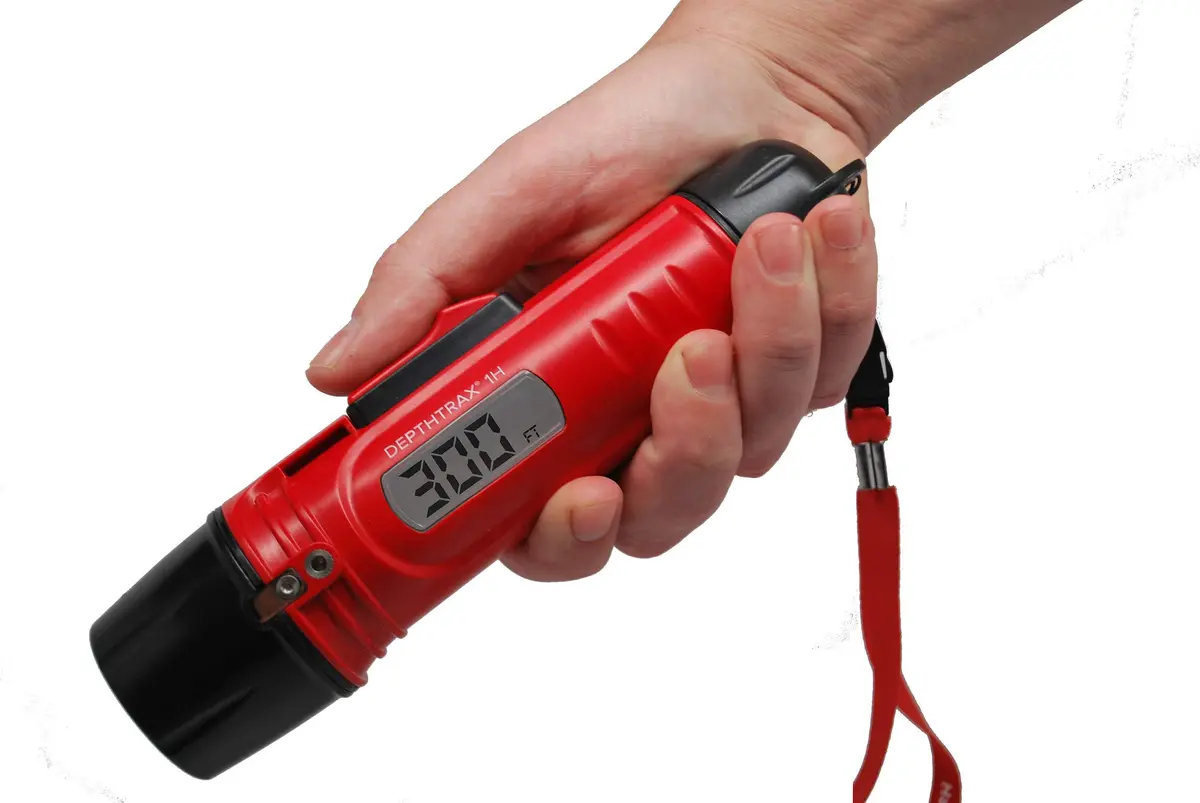 Hawkeye DepthTrax 1H Handheld Sonar with Temperature | 300 Feet Range for Indian Anglers - view 2