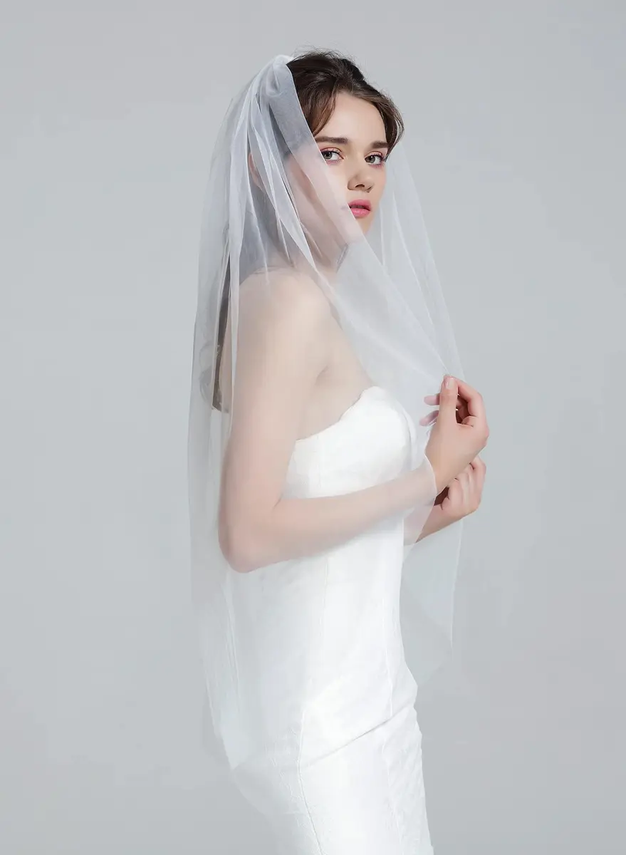 BEAUTELICATE Wedding Bridal Veil with Comb 1 Tier Cut Edge | Elegant 118" Cathedral Length Tulle - view 4
