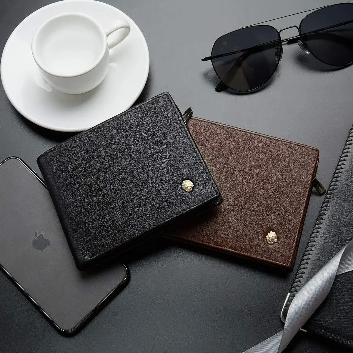 LAORENTOU Genuine Leather Bifold Wallet with Zipper Pocket & ID Window | 11cm (4.33") x 9.5cm (3.74") - view 6