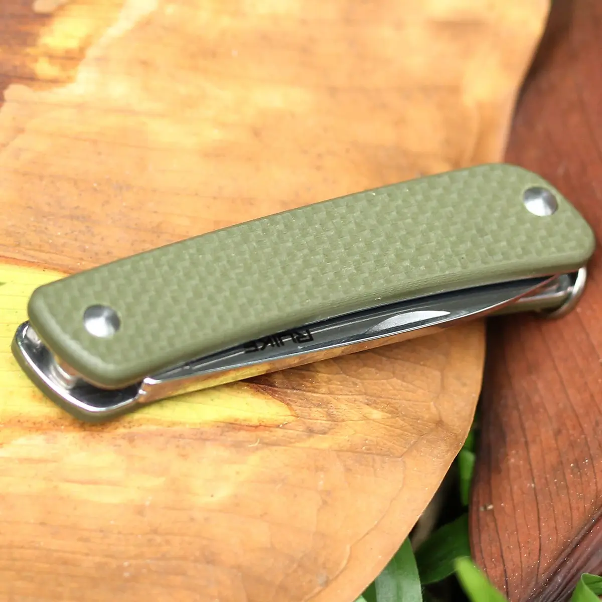 Ruike Small Keychain Knife for Men,Women Gifts,5 in1 Multitool, 12C27 Steel,Mini EDC Tactical Folding Pocket Knives Camping Key Tool,Multifunction,Scissors,Screwdriver,Bottle Opener,Cute Outdoor Gear | Compact & Multifunctional - view 8