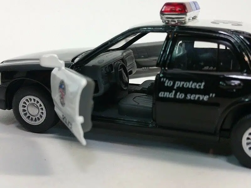 KiNSMART Ford Crown Victoria Police Interceptor 1:42 Scale 5" Die-Cast Car | Pullback Action for Kids & Collectors - view 3