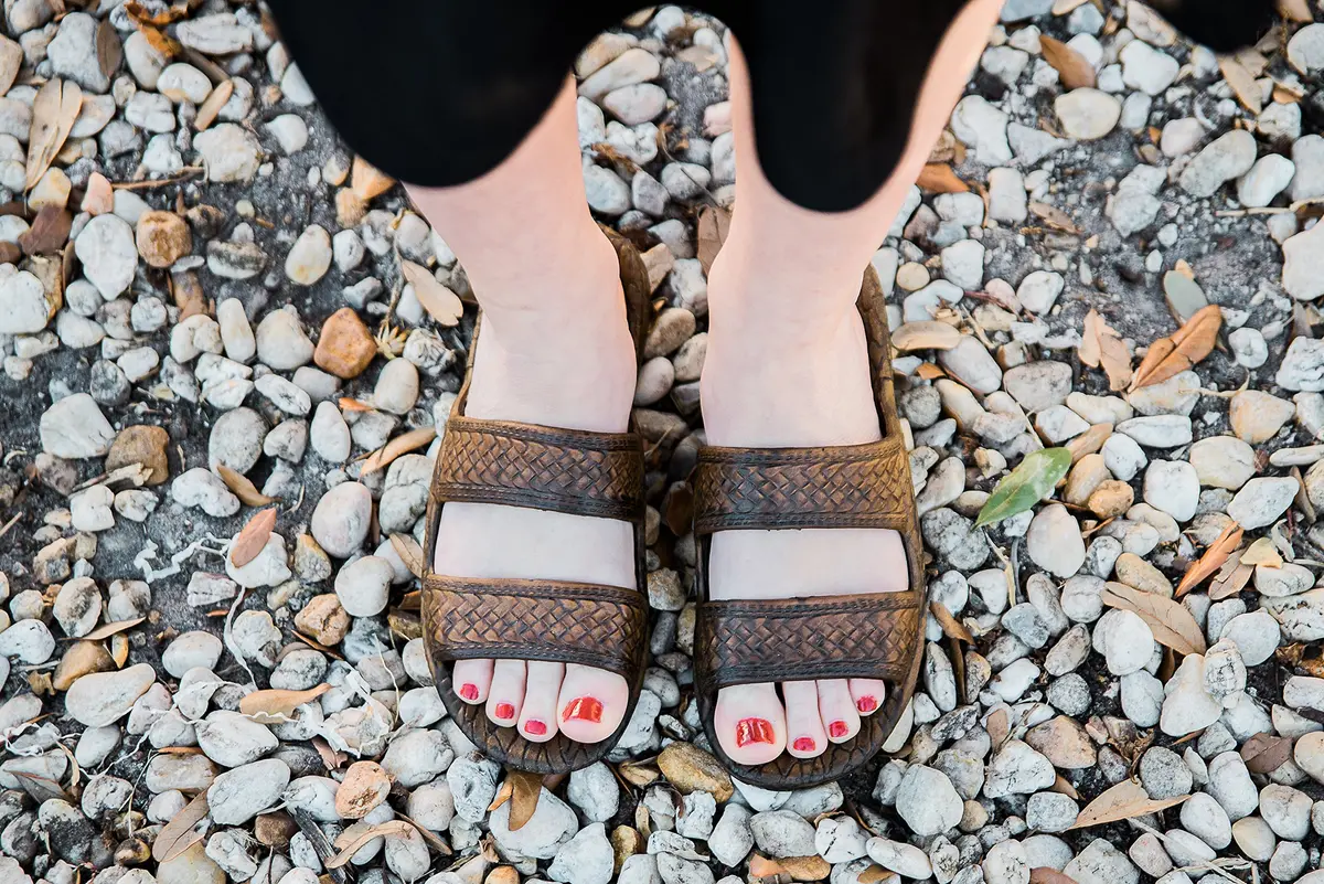 Pali Hawaii Unisex Adult Classic Jandal Sandal (13) | Stylish, Comfortable, Vegan Footwear - view 2