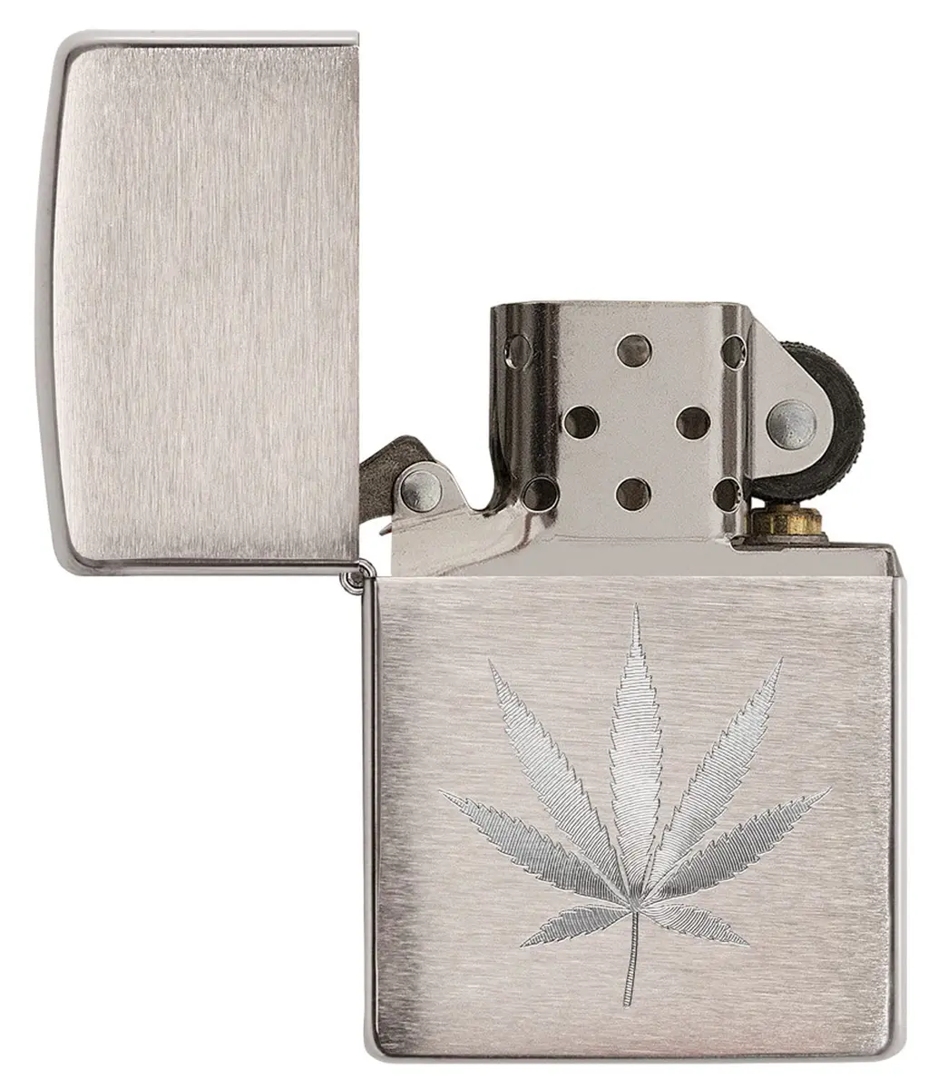Zippo Ocean Crystal Black Ice Pocket Lighter | Windproof Metal Construction — High Polish Chrome - view 4