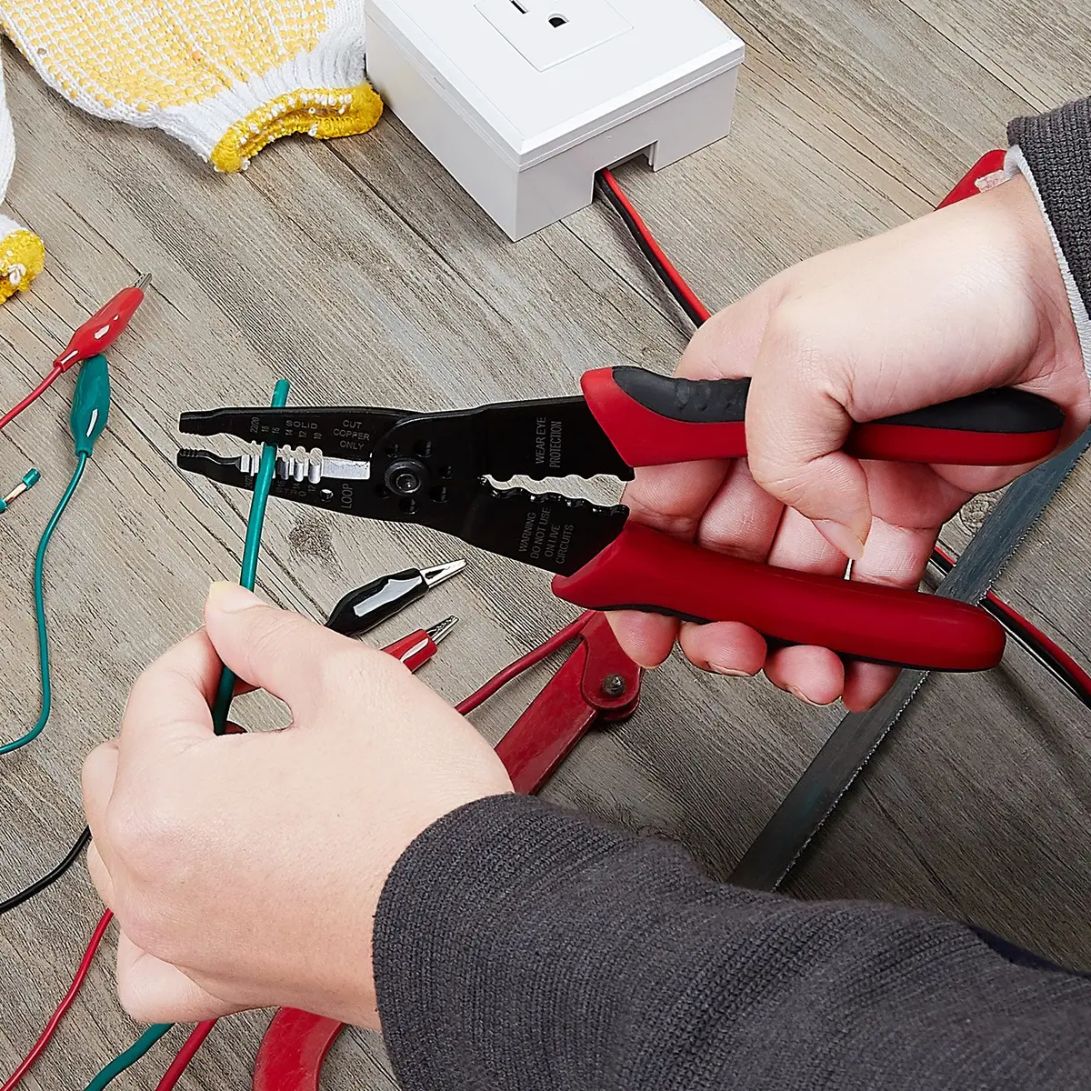 WGGE WG-015 Professional Wire Stripper, Wire Cutter & Crimper 8-inch | Accurate, Durable & Ergonomic - view 5